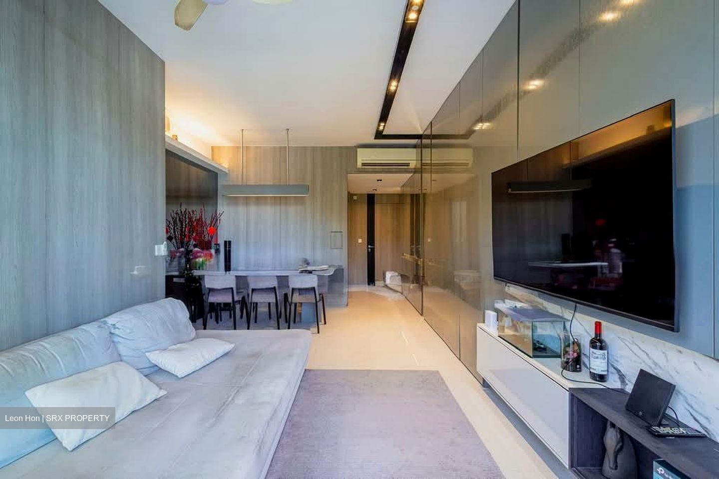 Vacanza @ East (D14), Condominium #580564751